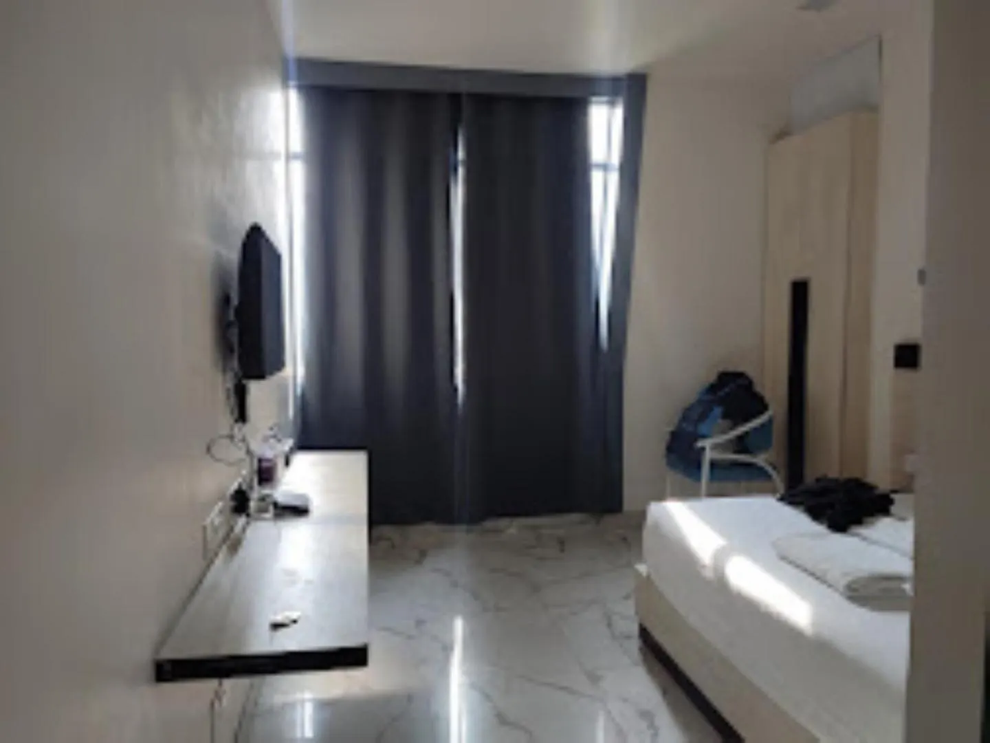 Hotel Prago , バラナシ 3*,