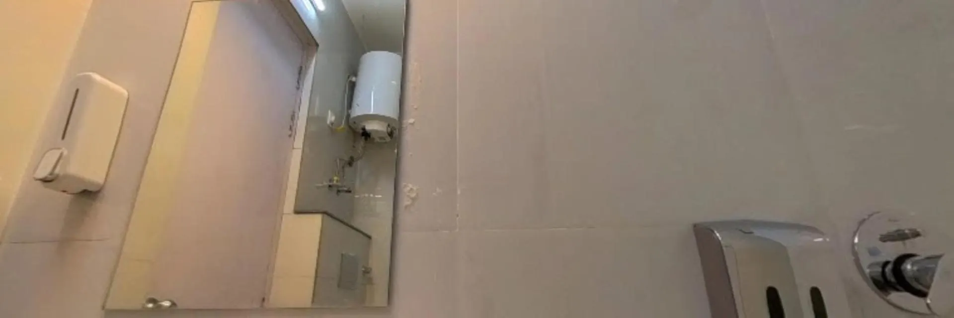 Hotel Prago , バラナシ